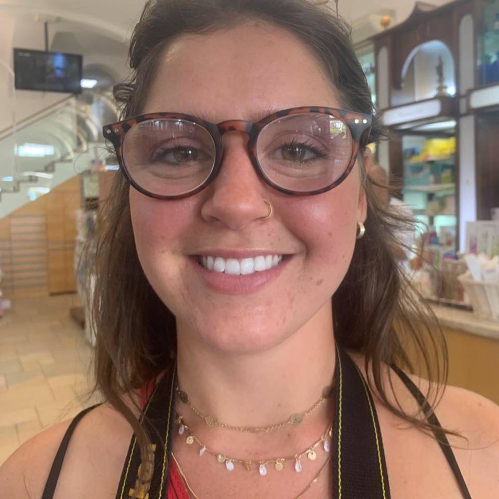 Meet your Posher, Grace